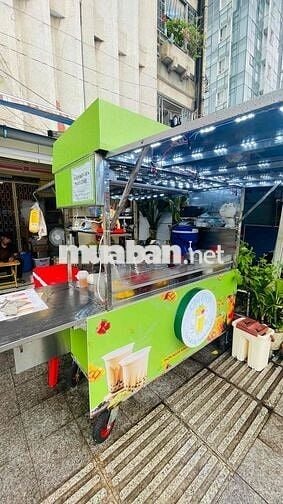 Tuyển nhân viên bán trà trái cây
