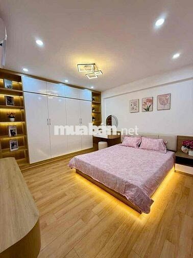 TT Bách Khoa mặt phố , tầng2, 3 ngủ, vừa ở vừa cho thuê,dòng tiền ổn