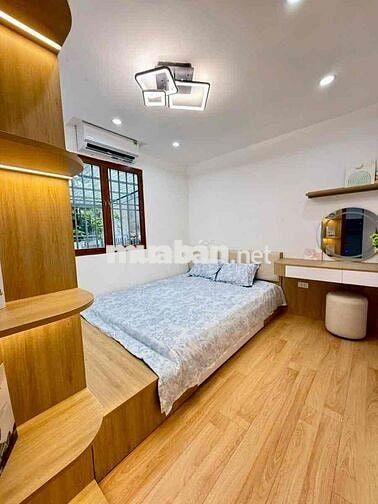 TT Bách Khoa mặt phố , tầng2, 3 ngủ, vừa ở vừa cho thuê,dòng tiền ổn