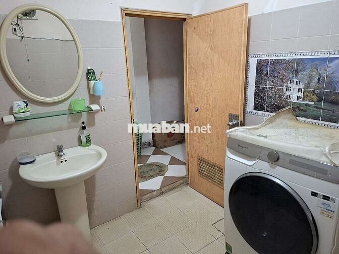 Cho nữ thuê phòng full nội thất dt 20m2 mặt tiền rạch xuyên tâm 5triệu