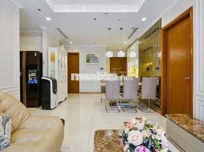 Mình cần cho thuê vinhomes Central Park L1 3PN full nội thất