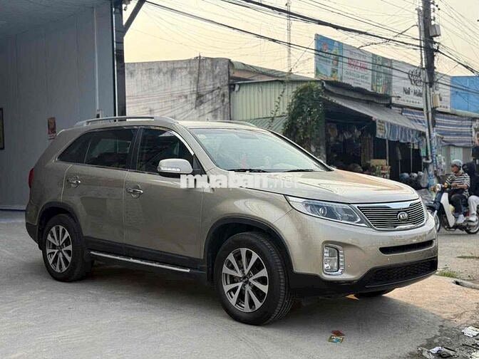 Kia Sorento Vàng cát