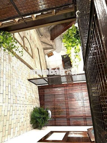 Nhà villa vintage trung tâm Bình Thạnh giá mềm chỉ 2x !!!