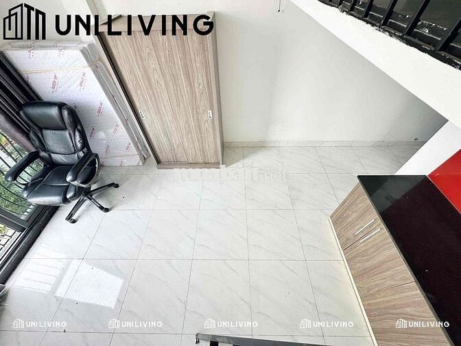 PHÒNG GÁC BAN CÔNG CỬA SỔ THANG MÁY FULL NỘI THẤT NGAY CẦU ĐỎ GIA RẺ