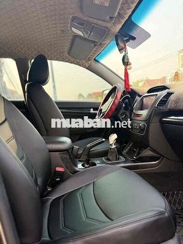 Kia Sorento Vàng cát