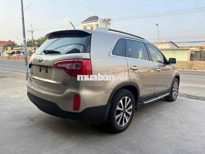 Kia Sorento Vàng cát