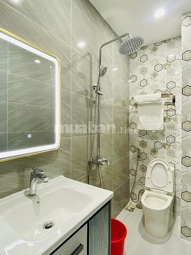 Nhà phong thuỷ tốt Nguyễn Văn Lượng P17 Q. Gò Vấp DT 44.8m2 giá 2tỷ300