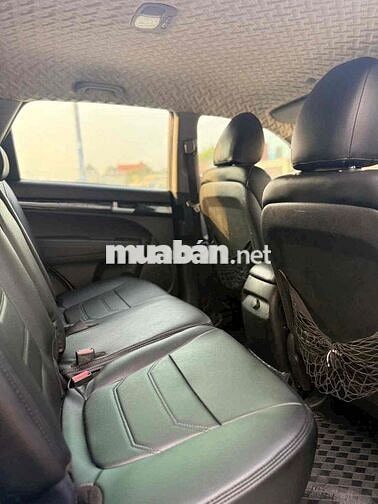 Kia Sorento Vàng cát