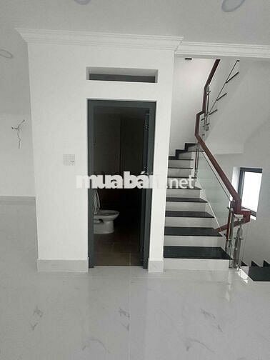 MẶT TIỀN VIP KHU LUỸ BÁN BÍCH - 8 x 22 - TRỆT 5 LẦU - TM - PCCC