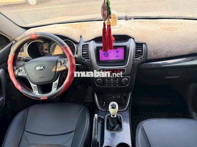 Kia Sorento Vàng cát