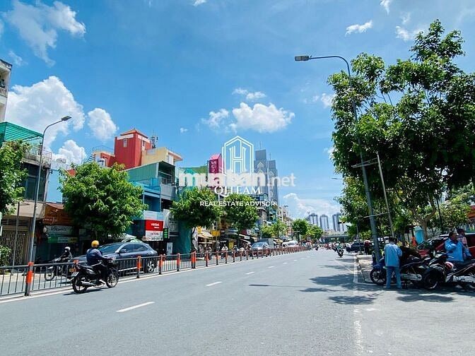 BUILDING MT LÝ THÁI TỔ, QUẬN 10 - 5x30m - HẦM 7 TẦNG - GIÁ: 180 TRIỆU