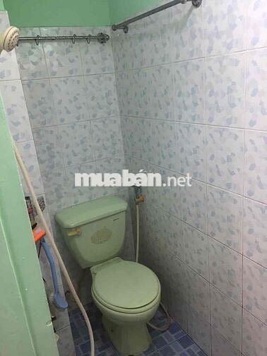 HIỆN CÒN MỘT PHÒNG NHỎ CHO SINH VIÊN NGAY CHỢ CÂY QUÉO