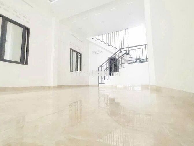 CHO THUÊ NHÀ NGUYÊN CĂN MẶT TIỀN NGUYỄN THỊ MINH KHAI 160m2