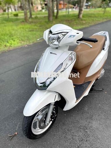 Honda Lead Trắng Nâu ( chính chủ )