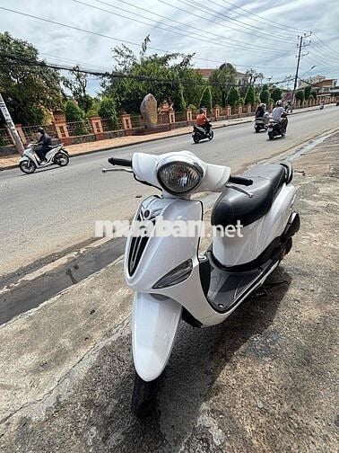 Yamaha Nozza màu Trắng