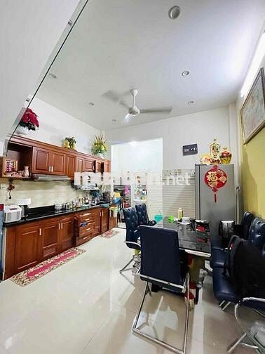 ⁠Bán nhà Thạnh Lộc 19 Q12 đúc 3 tầng, hẻm xe tải 8m, giá 5.28 tỷ⁠