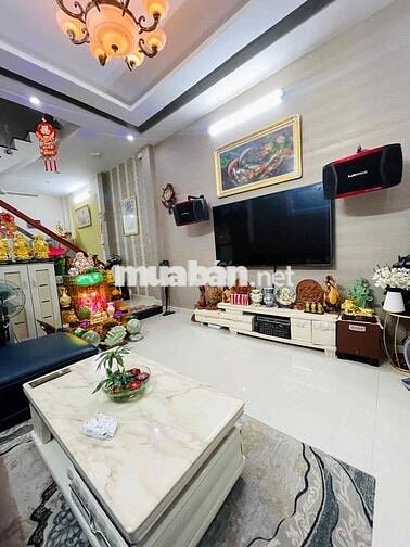 ⁠Bán nhà Thạnh Lộc 19 Q12 đúc 3 tầng, hẻm xe tải 8m, giá 5.28 tỷ⁠