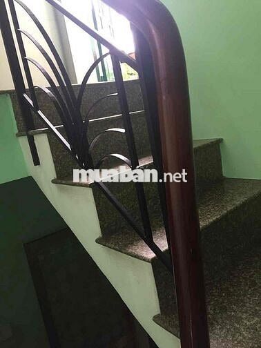 HIỆN CÒN MỘT PHÒNG NHỎ CHO SINH VIÊN NGAY CHỢ CÂY QUÉO