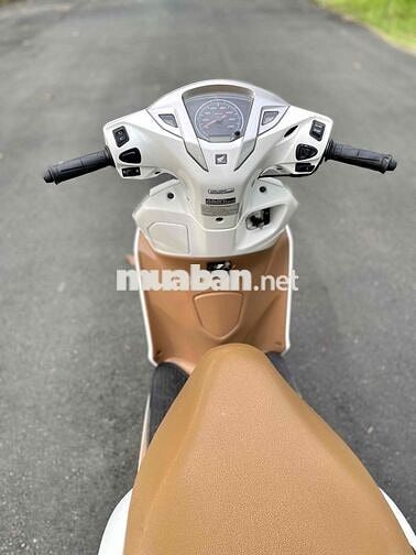 Honda Lead Trắng Nâu ( chính chủ )