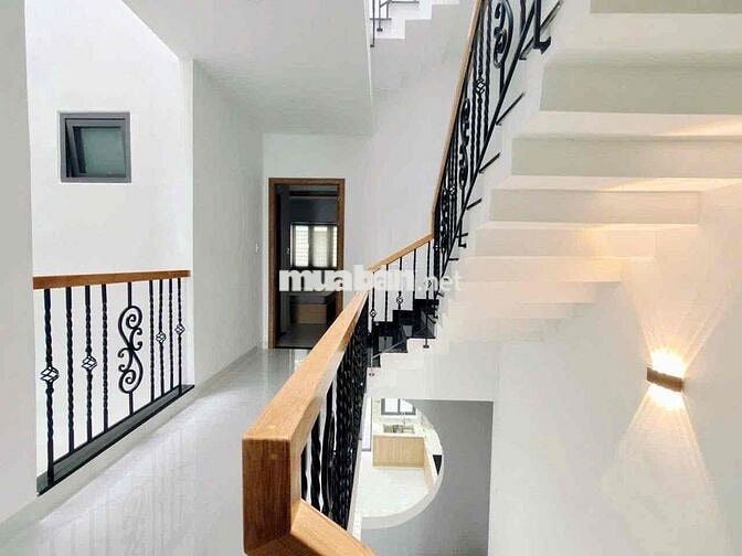 CHO THUÊ NHÀ NGUYÊN CĂN 4 PHÒNG NGỦ FULL NỘI THẤT NGAY PHƯỚC HẢI