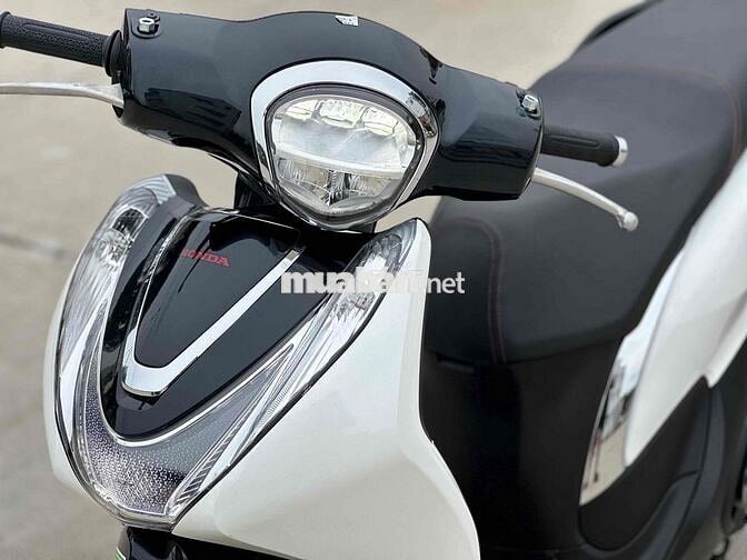 Honda SH Mode 2023 ABS Trắng đen