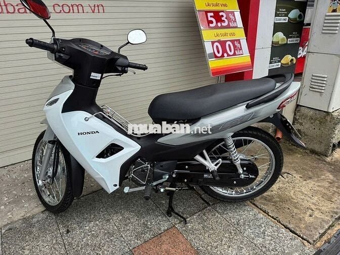 Honda Wave 2025 Trắng xám 32km