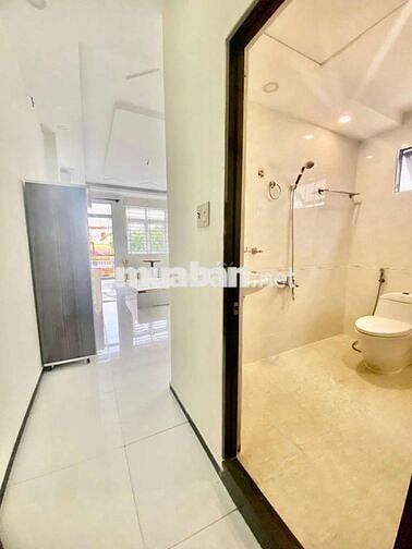 Chung cư mini cao cấp ban công gần chợ Nguyễn Sơn, full NT