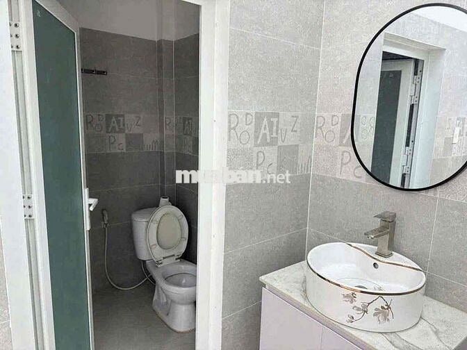 NHÀ TX25 ( FULL NỘI THẤT ) 3PN 4WC. SÂN XE HƠI