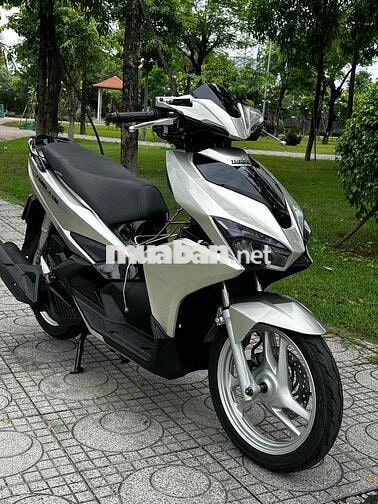 Honda Air Blade Bạc