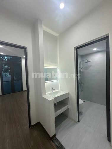 *Chính chủ gửi bán nhà 3 tầng-lô góc-sổ đẹp nở hậu-đồng hoà