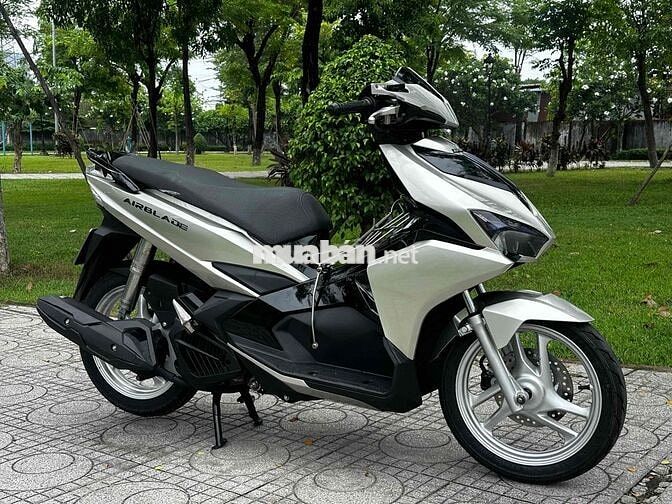 Honda Air Blade Bạc