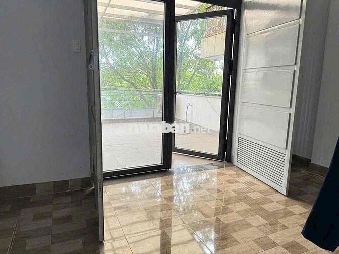 NHÀ TX25 ( FULL NỘI THẤT ) 3PN 4WC. SÂN XE HƠI