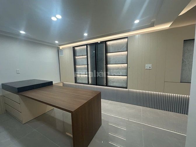 *Chính chủ gửi bán nhà 3 tầng-lô góc-sổ đẹp nở hậu-đồng hoà