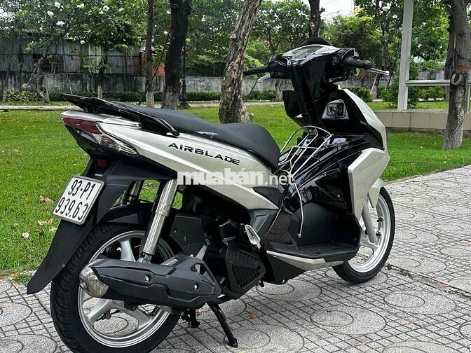 Honda Air Blade Bạc