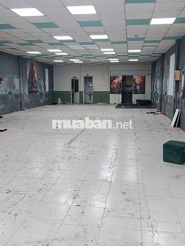 Cần cho thuê  mặt tiền Trung Mỹ Tầy  Q12 DT 8 x 24   giạ 25 triẻu TL