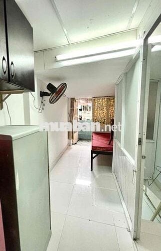 Bán nhà Quận 1 hẻm nhỏ Đề Thám – 2 Tầng 3PN 3WC – Giá Chốt 3,7 Tỷ