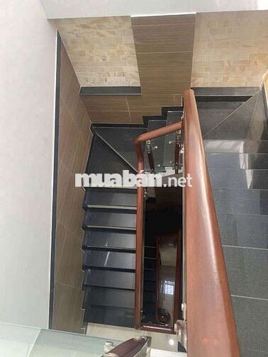 CHO THUÊ BIỆT THỰ 1 TRỆT 2 LẦU, DT 7×20 CÓ 6PN,4WC. HẺM XE HƠI