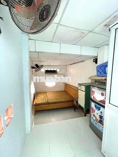 Bán nhà Quận 1 hẻm nhỏ Đề Thám – 2 Tầng 3PN 3WC – Giá Chốt 3,7 Tỷ