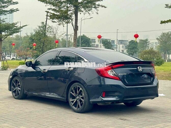 Honda Civic RS 2020 1.5 AT Xanh đen