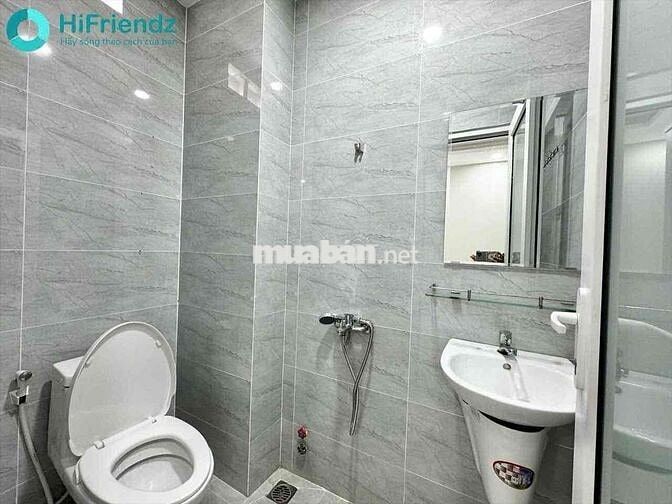 STUDIO FULL KÍNH NGAY ĐH NGUYỄN TẤT THÀNH Q12