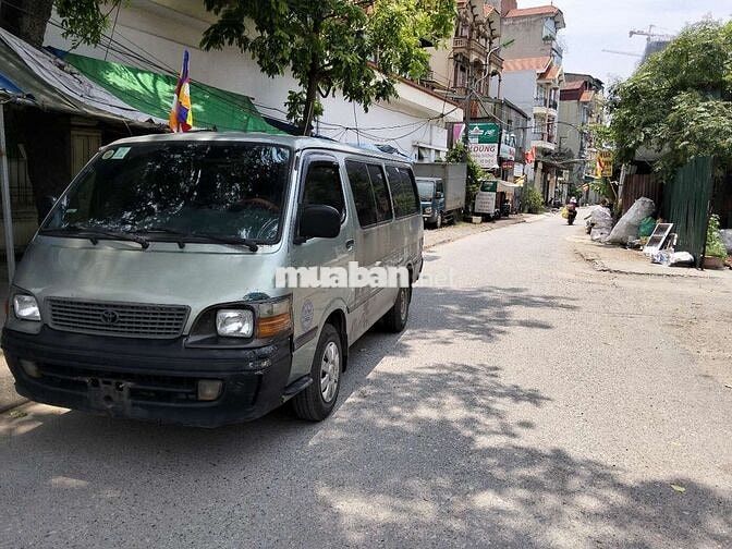 Toyota Hiace 2004 6 chỗ Xám