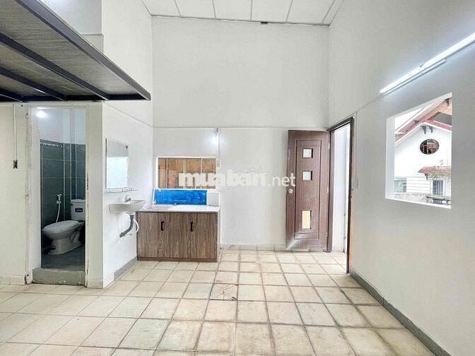 CHO THUÊ PHÒNG MỚI XÂY GIÁ RẺ GẦN CHỢ HẠNH THÔNG TÂY