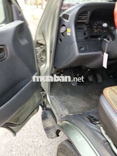 Toyota Hiace 2004 6 chỗ Xám