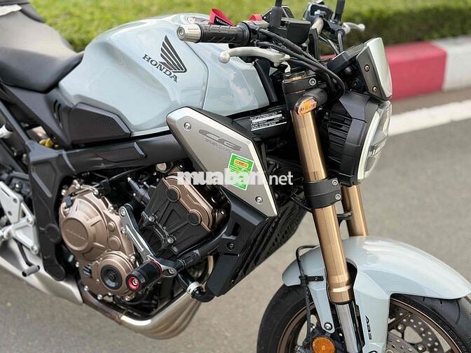 Honda CB650R Xám xi măng 3000 km