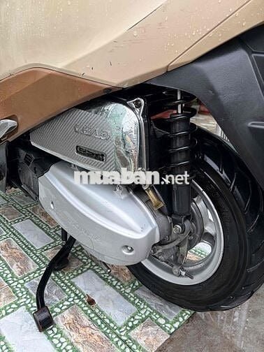 Honda Lead Vàng kem