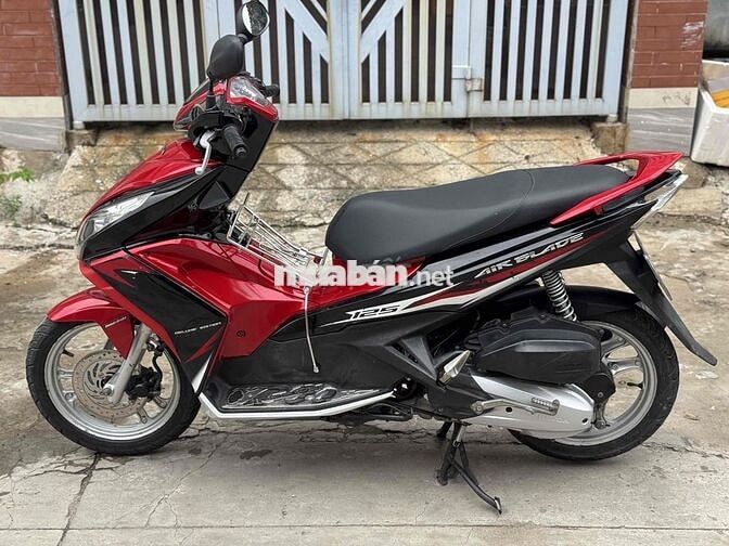 Honda Air Blade 125 Đỏ đen 2013 Nguyên Zin. Bs 59