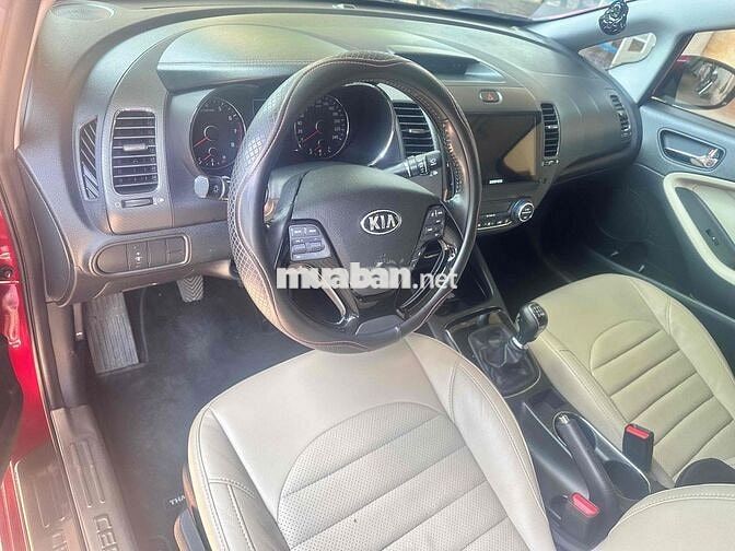 KIA Cerato Đỏ 90000 km