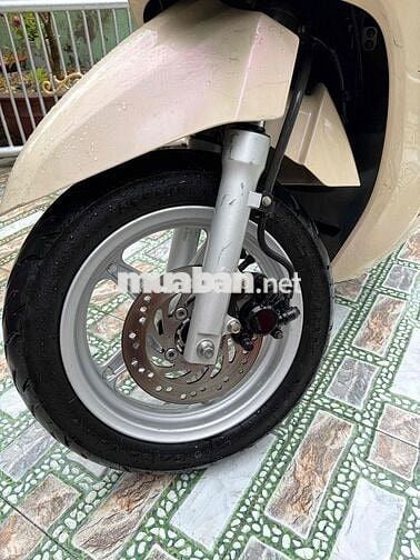 Honda Lead Vàng kem