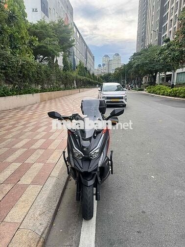 Ra đi một em Xciting S350