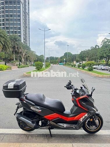 Ra đi một em Xciting S350